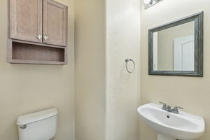  Photo 29