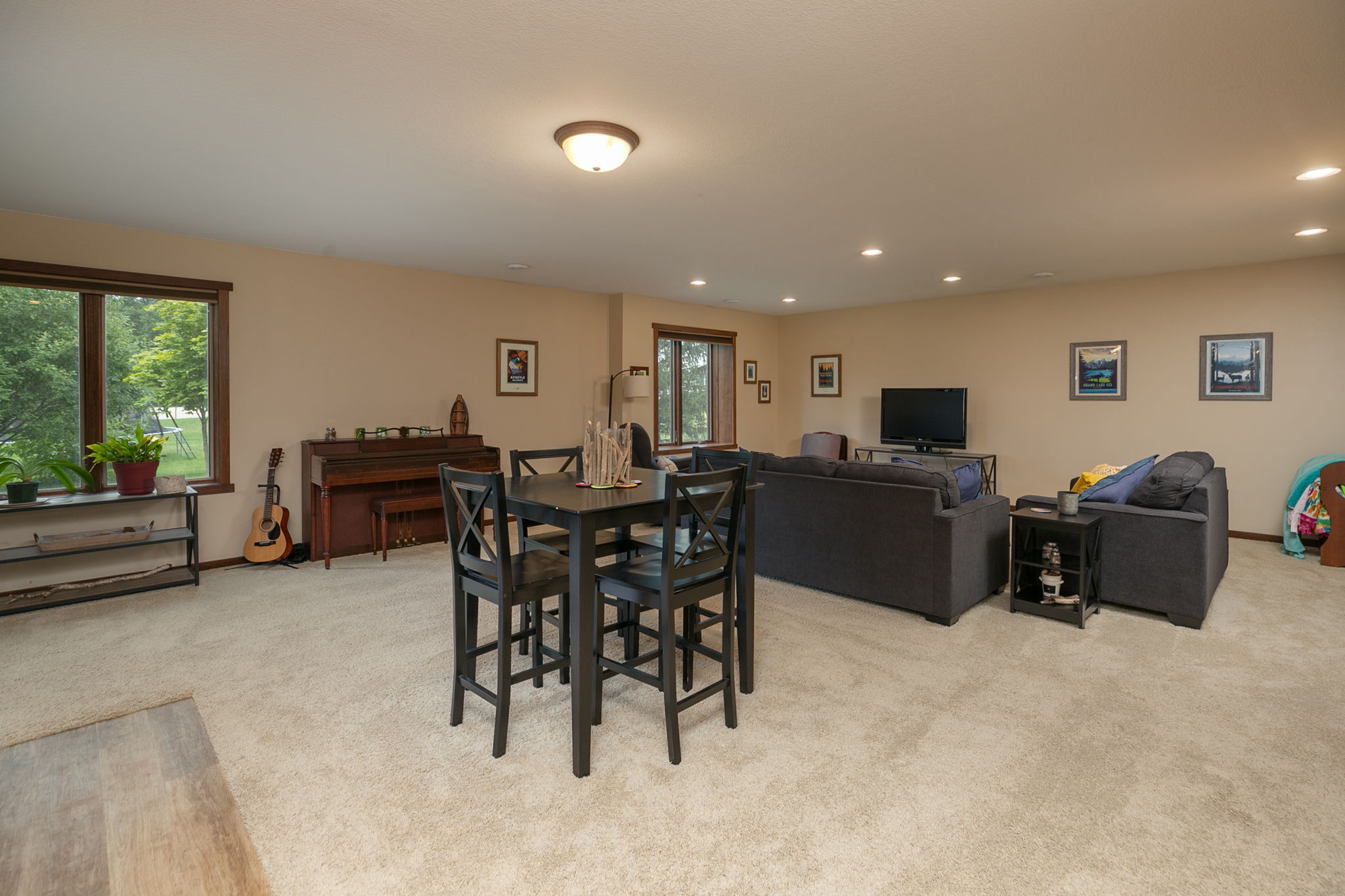 28-Family Room