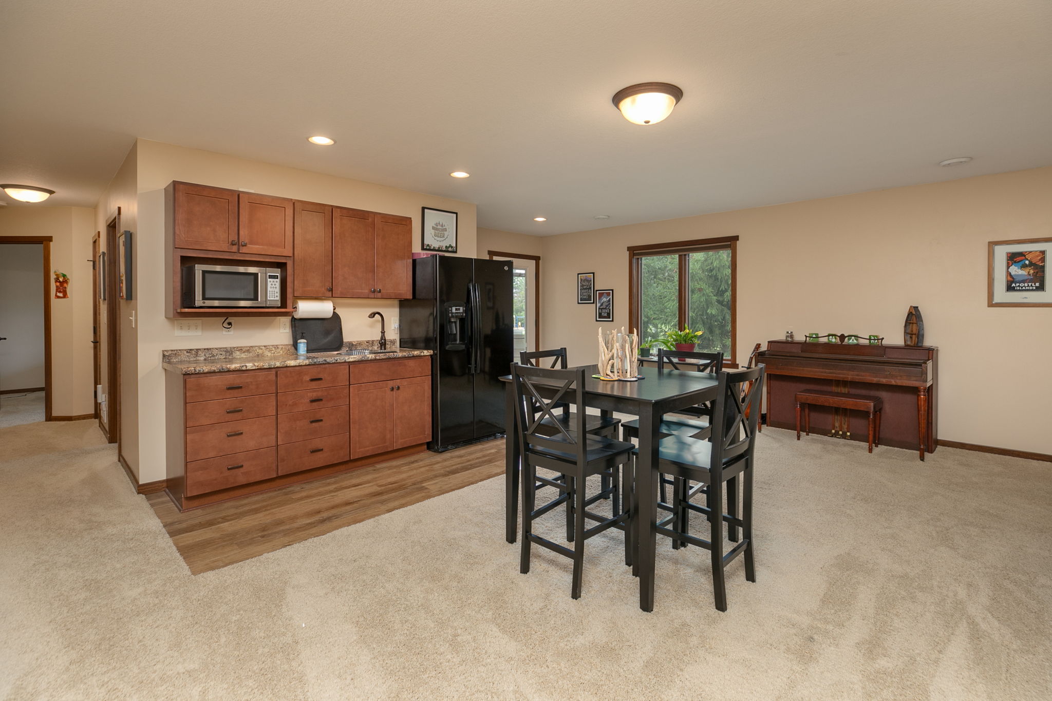25-Wet Bar
