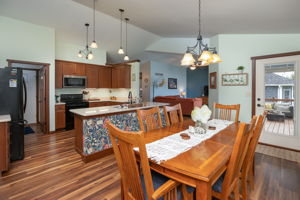 10-Dining Room