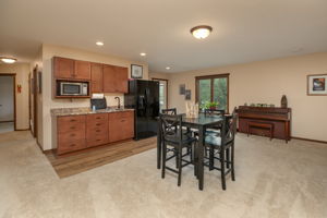 25-Wet Bar