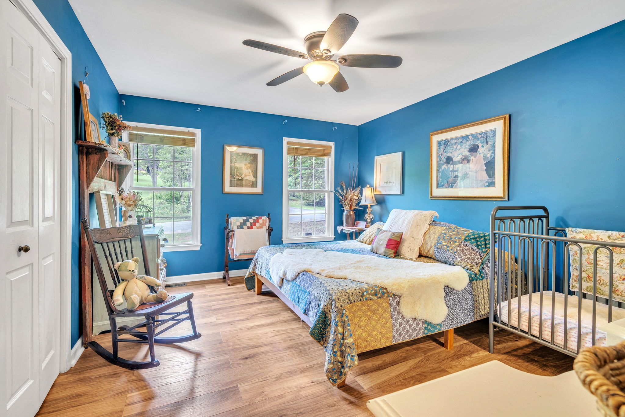  Photo 13