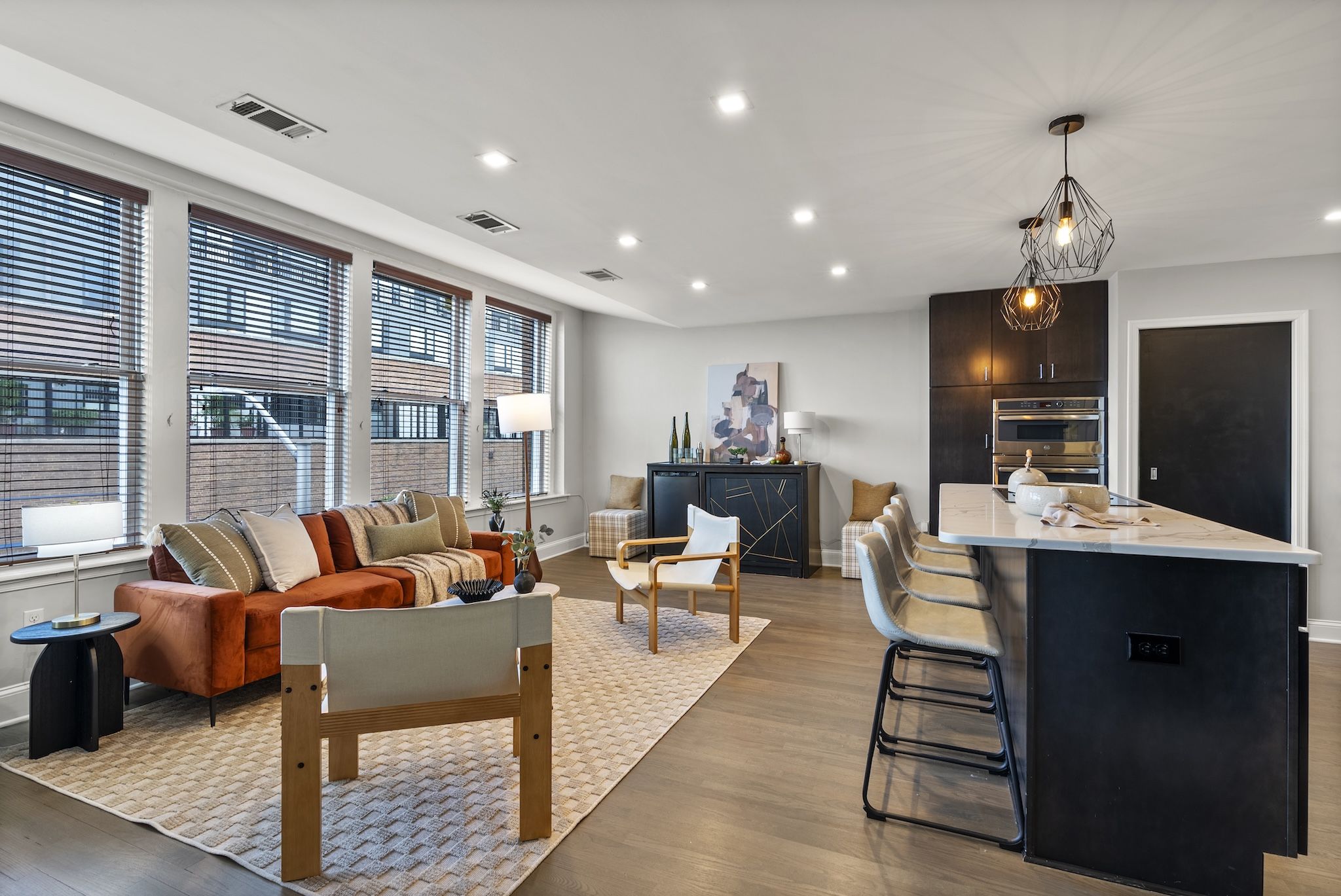 702 S Wolfe 10