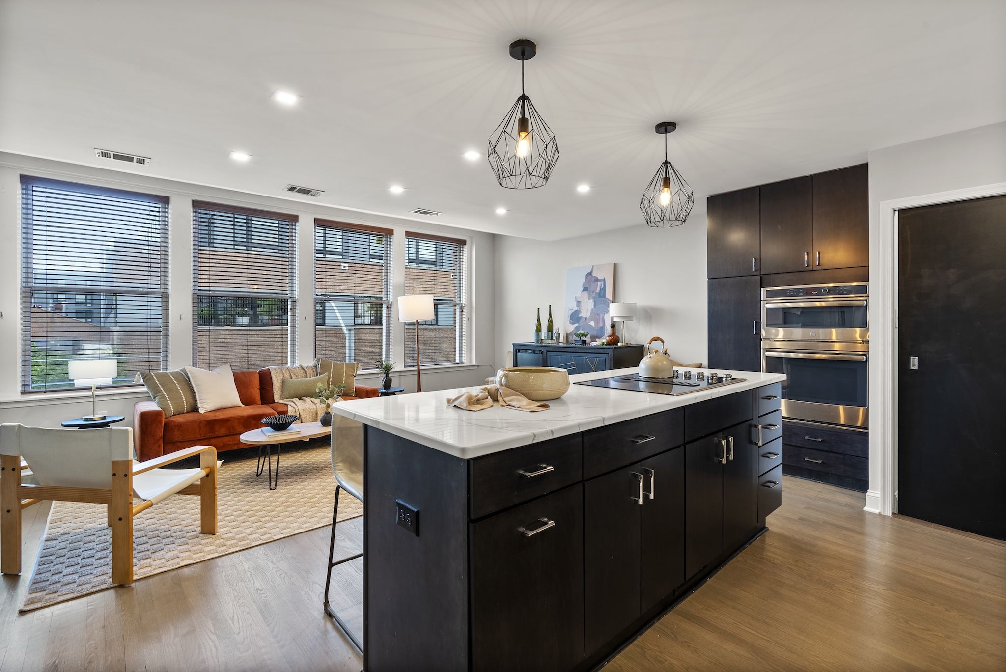 702 S Wolfe 22