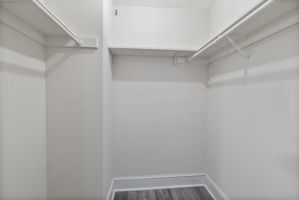 702 S Wolfe 27
