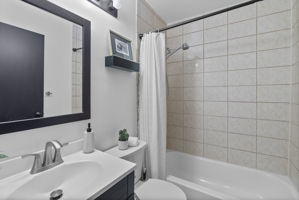 702 S Wolfe 28