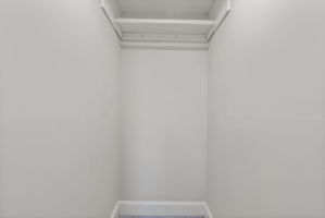 702 S Wolfe 32