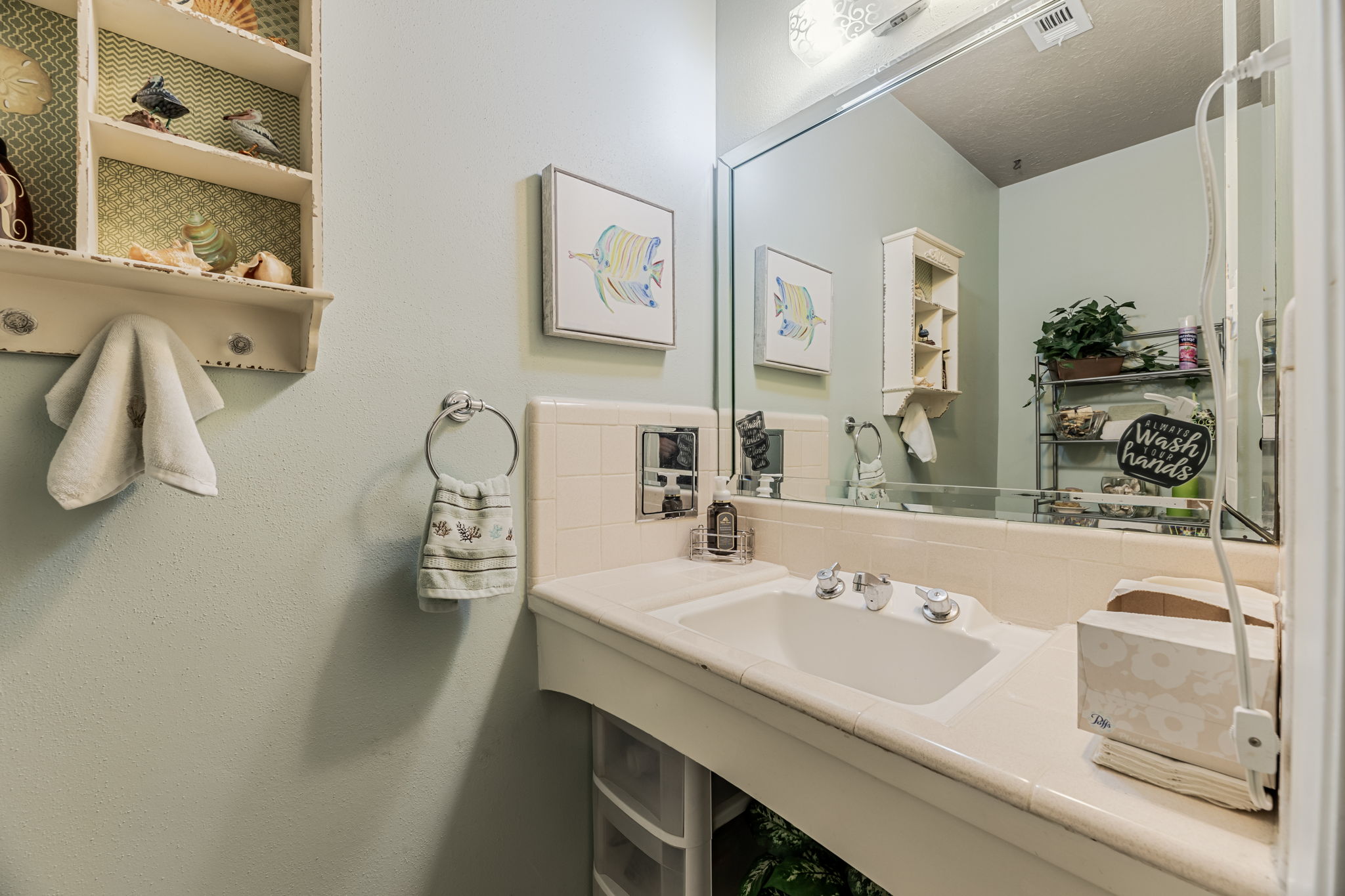 702 Timber Cove Dr, Taylor Lake Village, TX 77586 Square Foot Photography