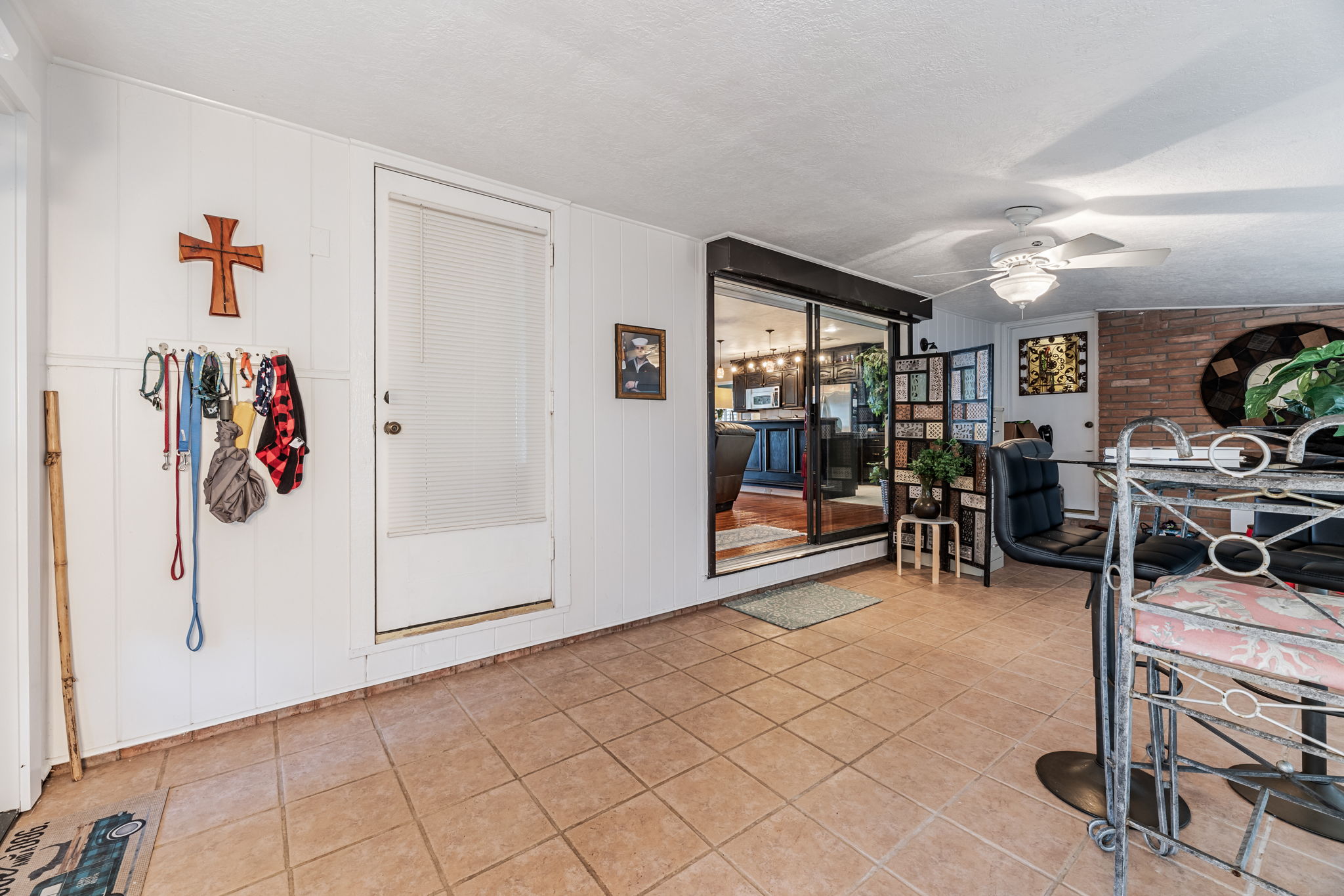 702 Timber Cove Dr, Taylor Lake Village, TX 77586 Square Foot Photography