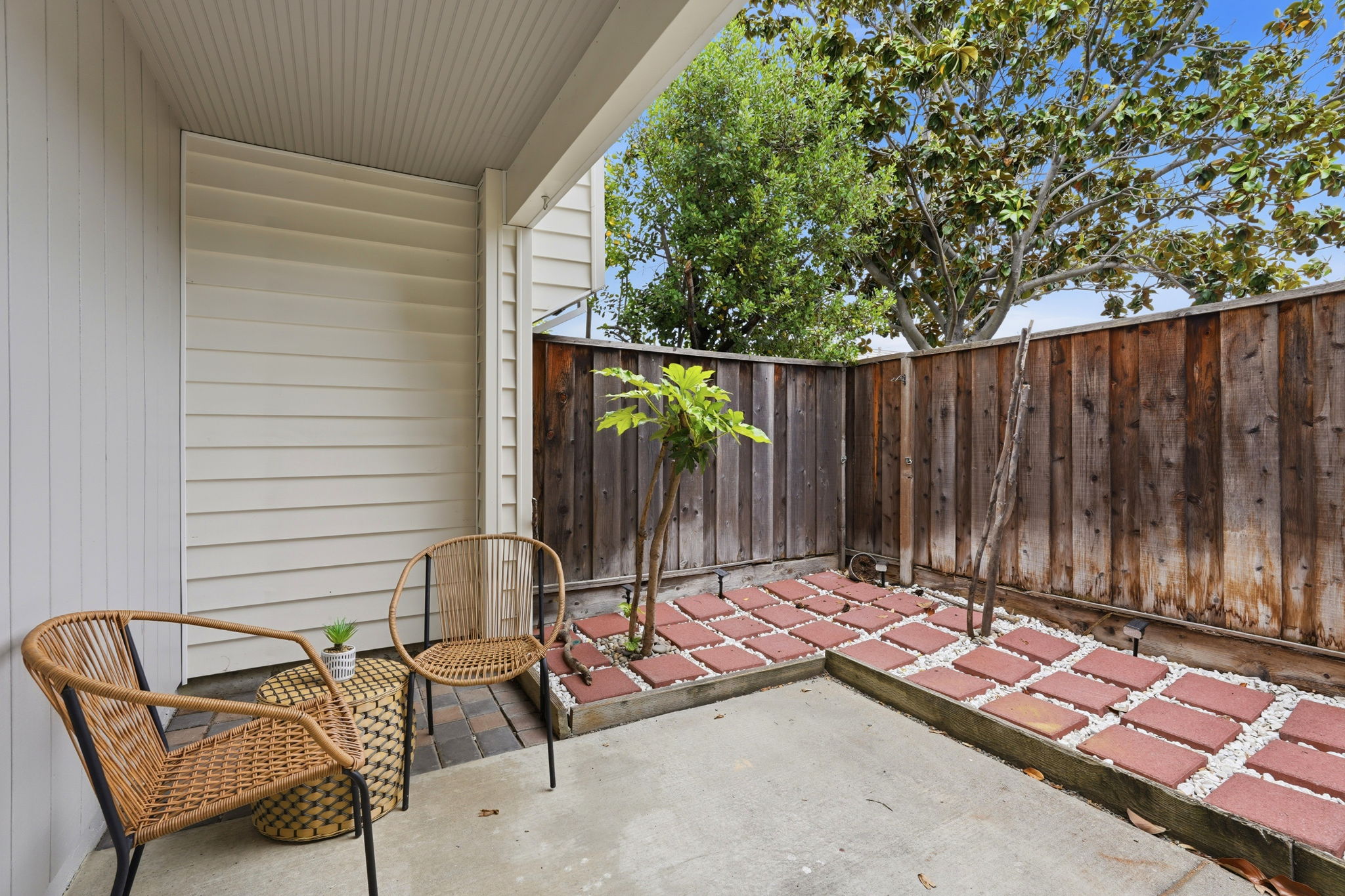 006_F8_702 Winstead Ct