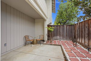 004_F8_702 Winstead Ct