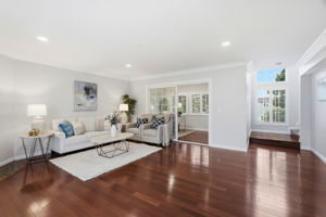 009_F8_702 Winstead Ct