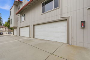 037_F8_702 Winstead Ct