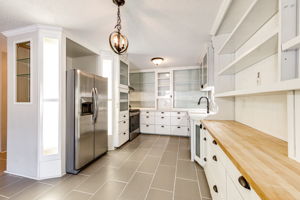 Beautiful kitchen with quartz countertops