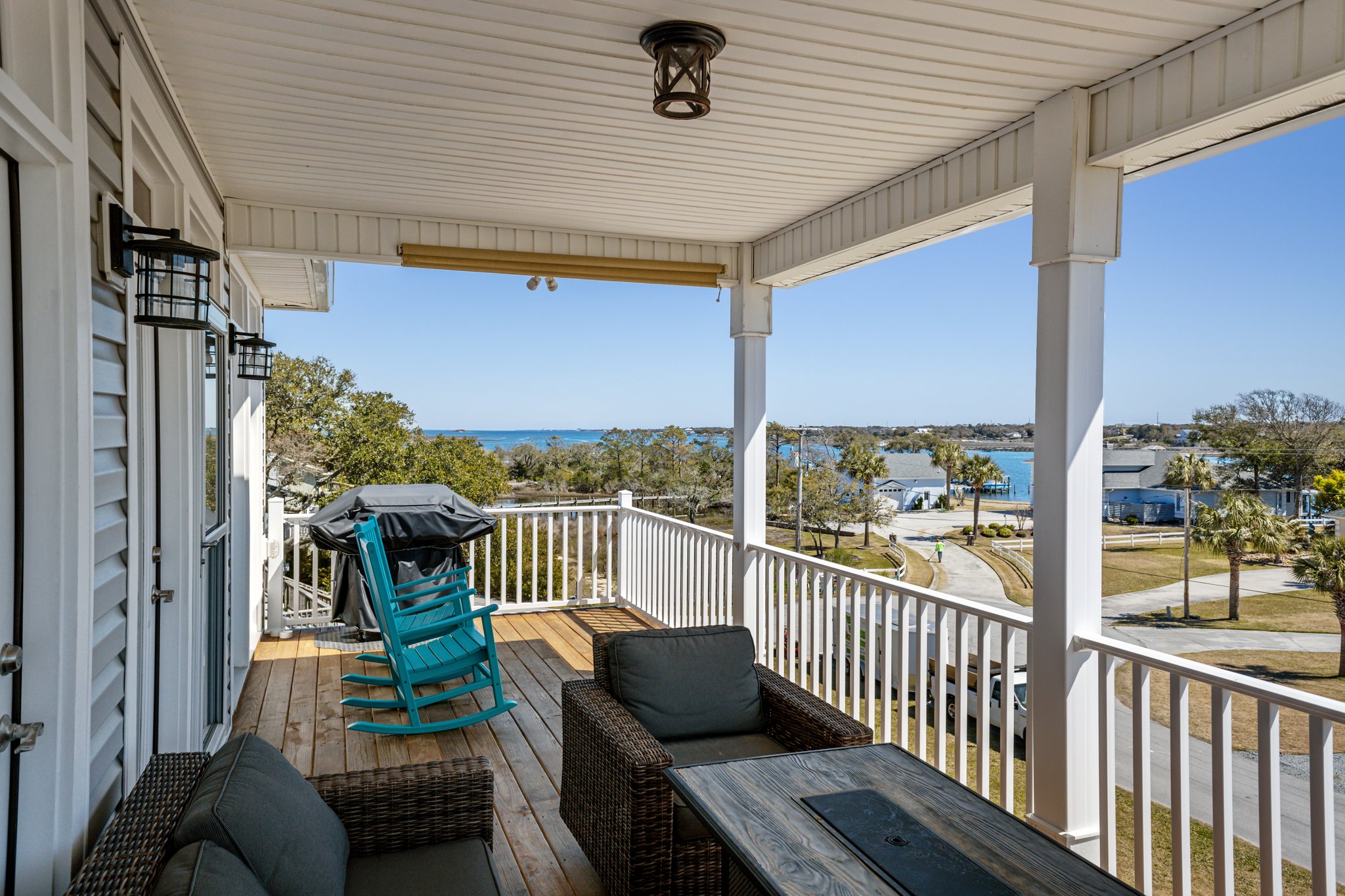 7022 Archers Creek Dr, Emerald Isle, NC 28594