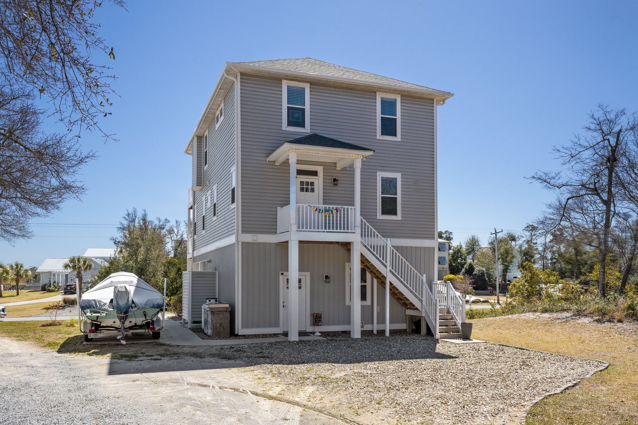 7022 Archers Creek Dr, Emerald Isle, NC 28594