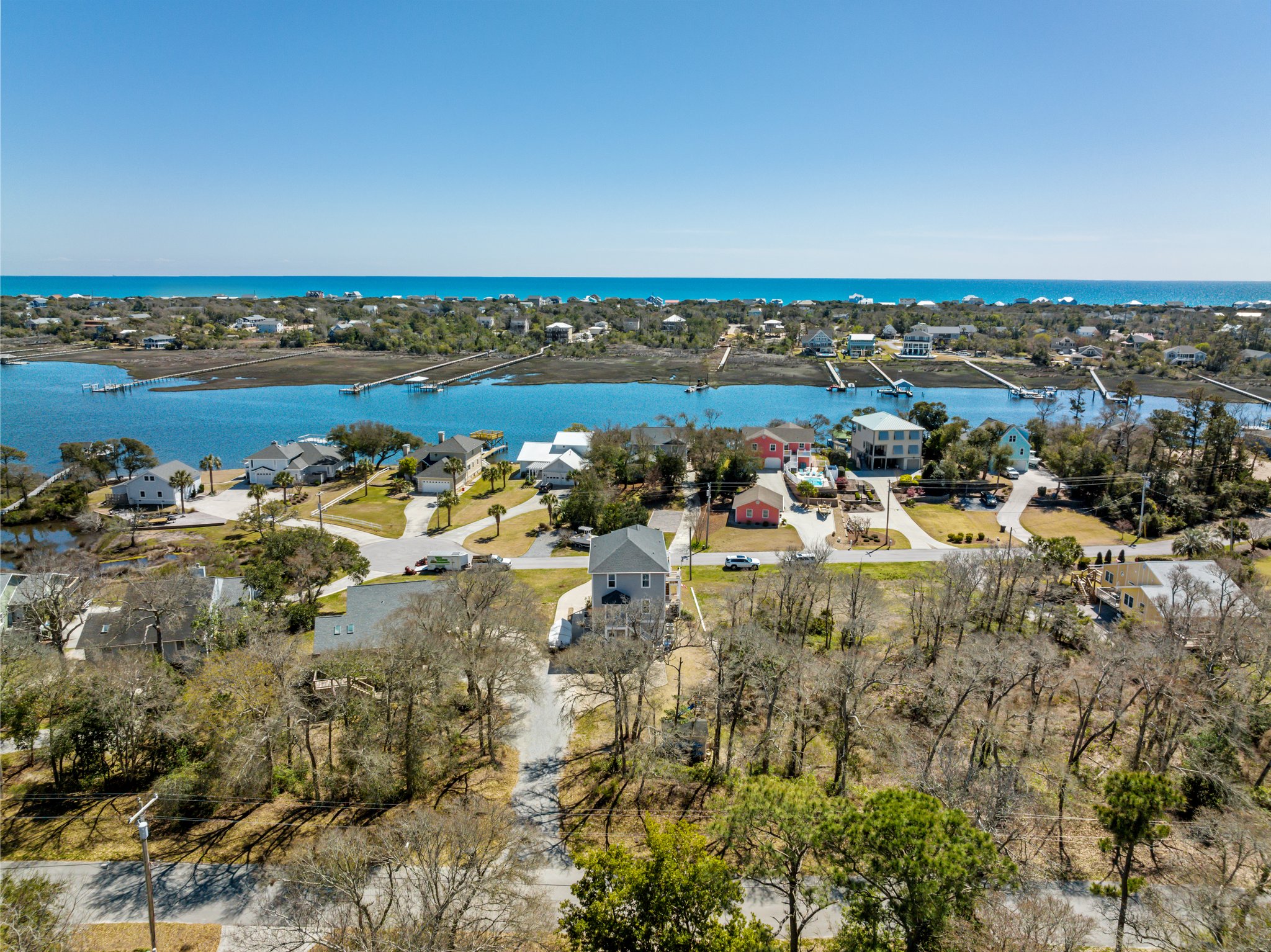 7022 Archers Creek Dr, Emerald Isle, NC 28594