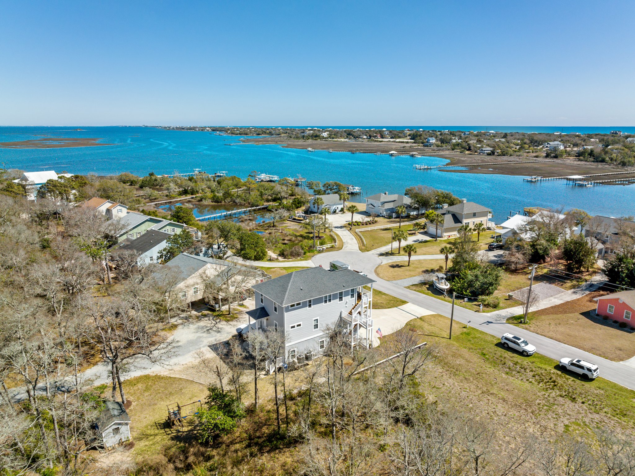 7022 Archers Creek Dr, Emerald Isle, NC 28594