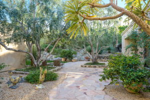 70221 Calico Rd, Rancho Mirage, CA 92270, USA Photo 37