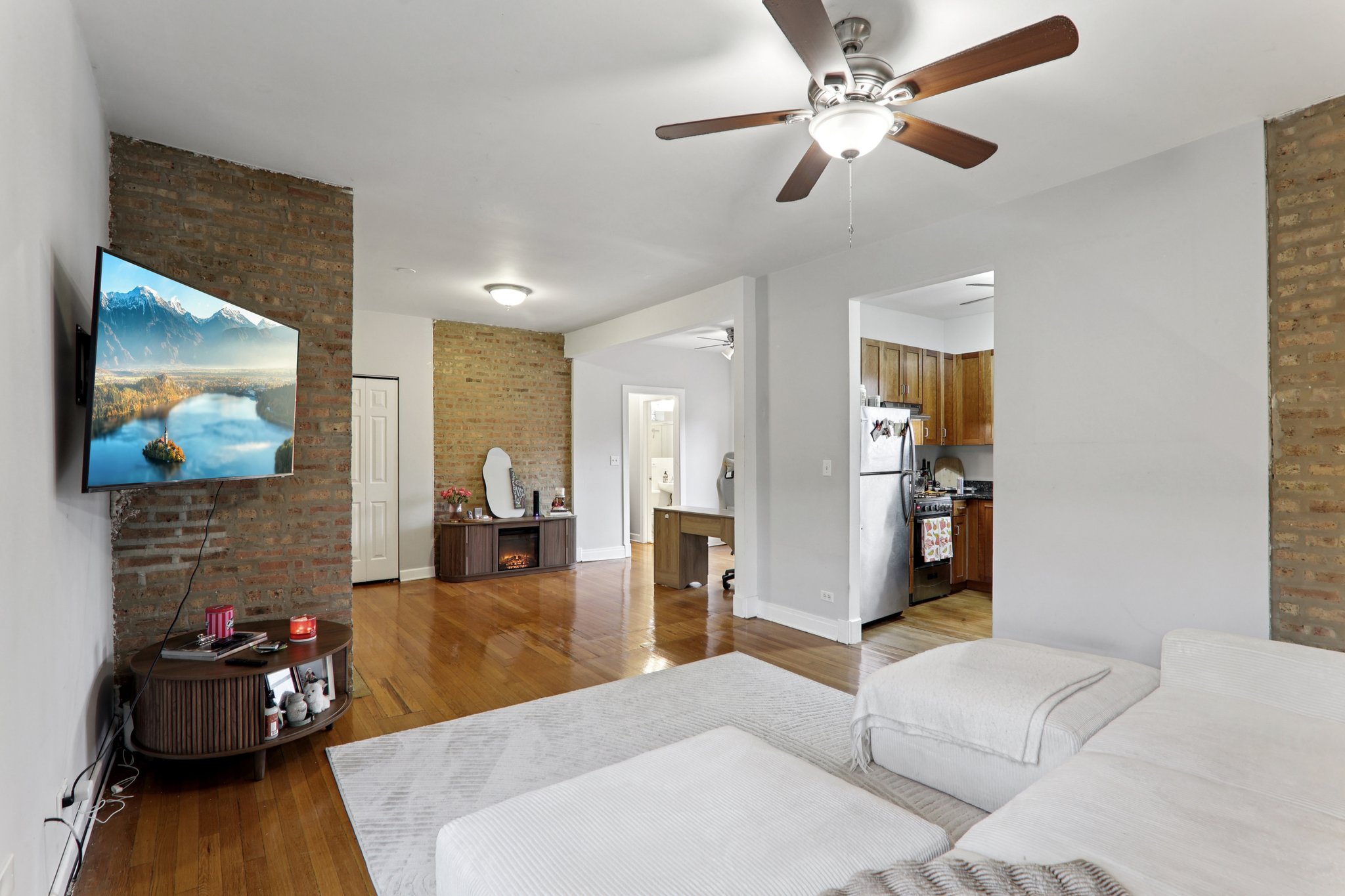 7023.5 N Sheridan Rd 3S-S1101-006.jpg