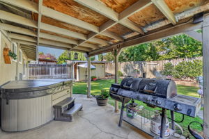  Photo 44