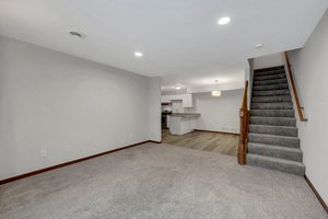 7026 19th St N, Oakdale, MN 55128, USA Photo 4