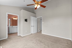 27. Upper bedroom.jpg