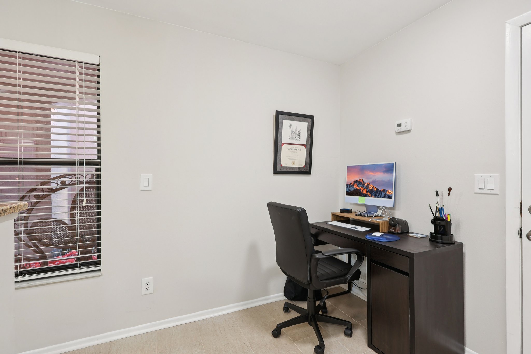 Magnolia Pl-S0111-020.jpg