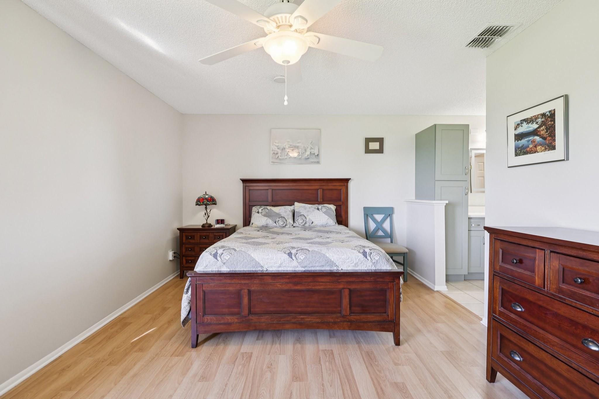 Magnolia Pl-S0111-025.jpg