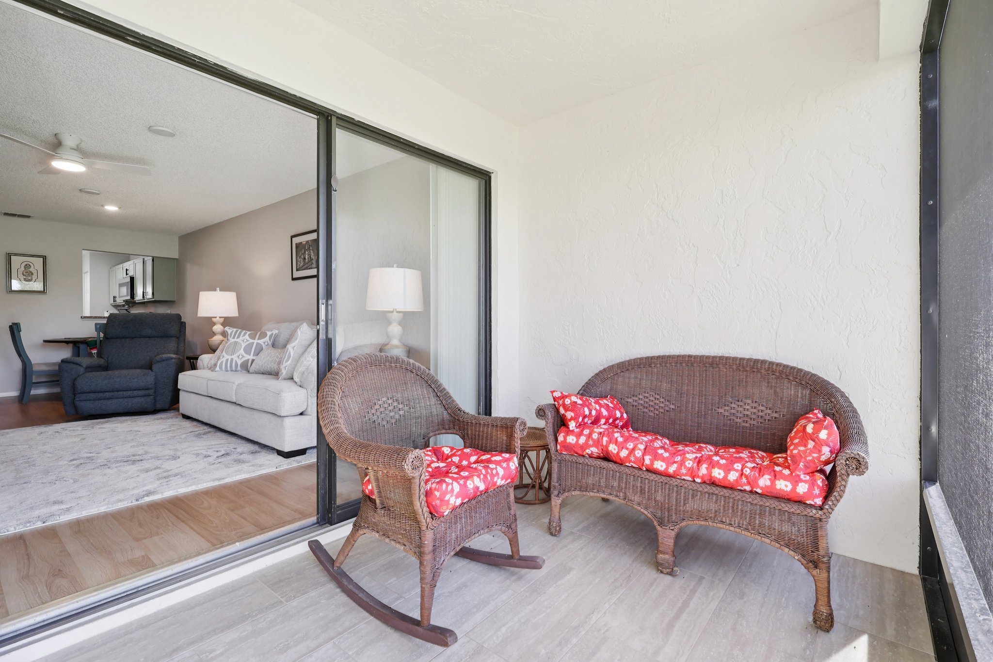 Magnolia Pl-S0111-033.jpg