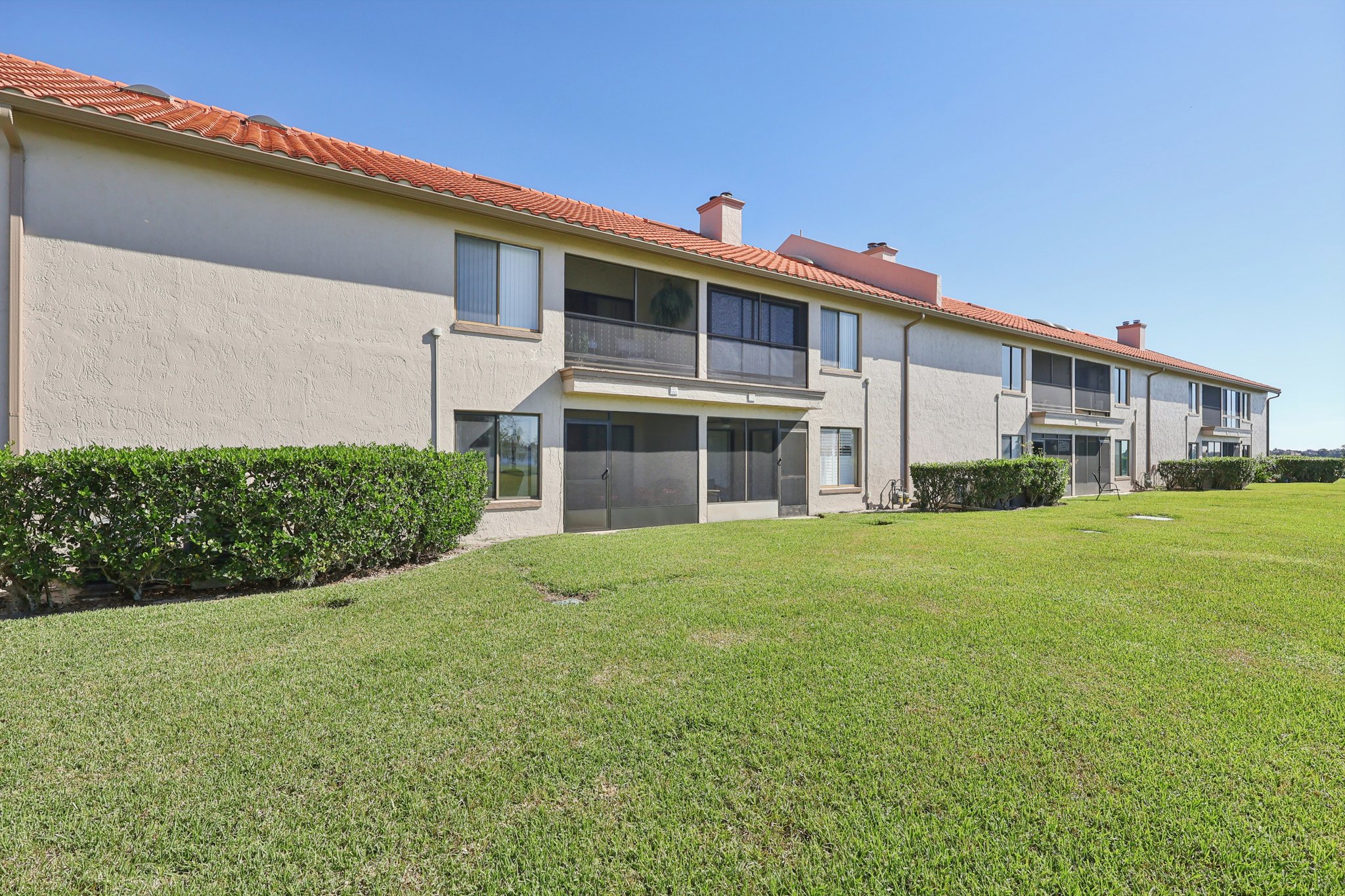 Magnolia Pl-S0111-035.jpg