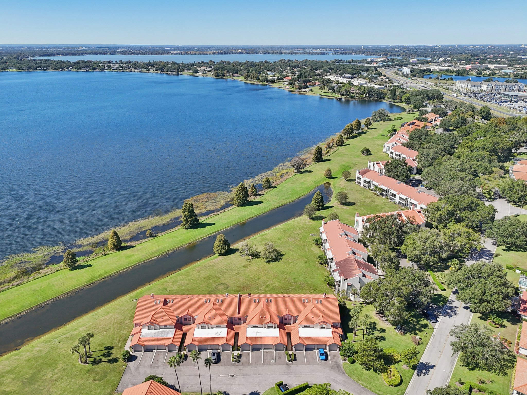 Magnolia Pl-S0111-051.jpg