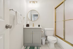 Magnolia Pl-S0111-022.jpg