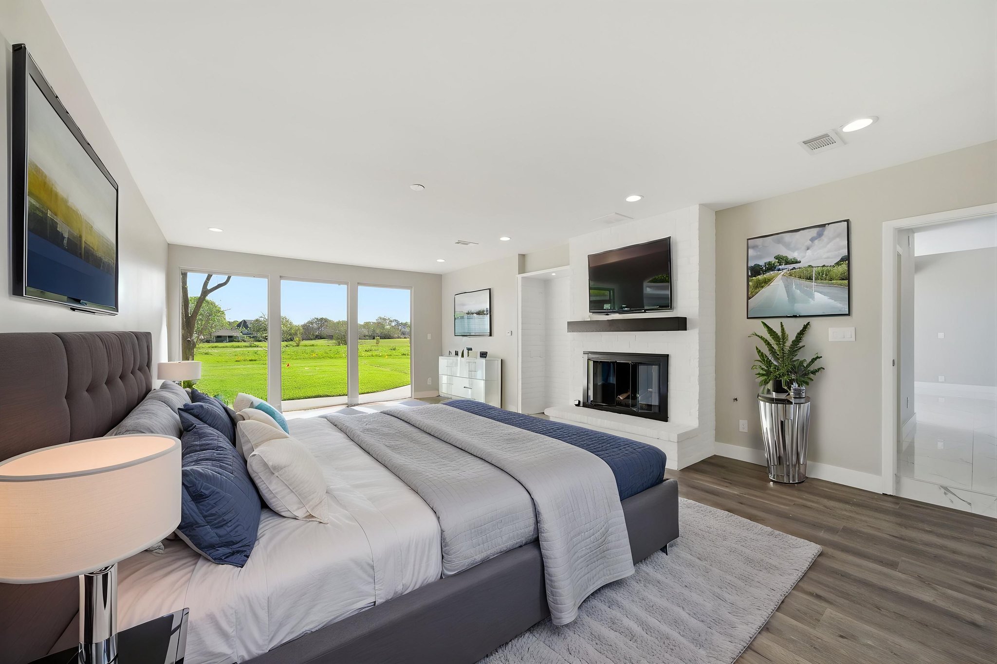 007_ 703 Montclair Blvd HDR-98 virtually staged.jpeg