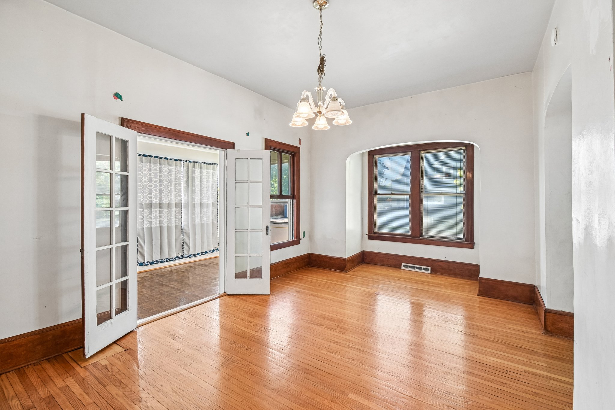 703 N 7th Ave-S0907-009.jpg
