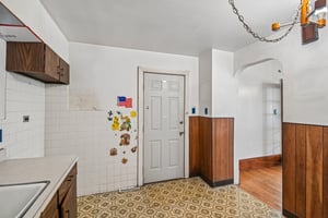 703 N 7th Ave-S0907-014.jpg