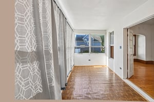 703 N 7th Ave-S0907-018.jpg