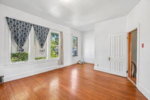 703 N 7th Ave-S0907-021.jpg