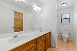  Photo 23