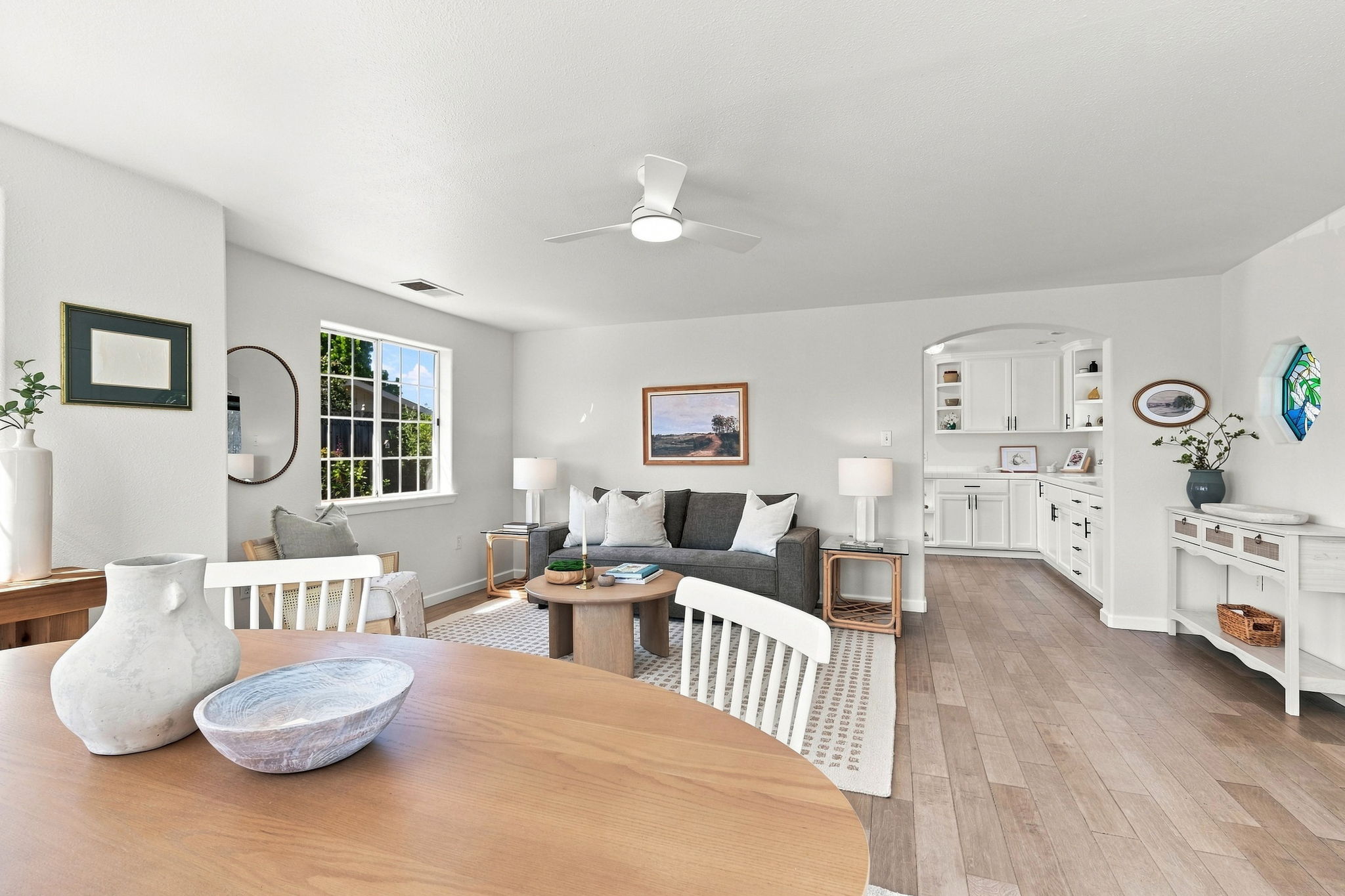 017_F8_703 Seaside St