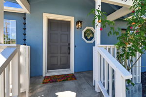 005_F8_703 Seaside St