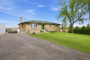  Photo 0