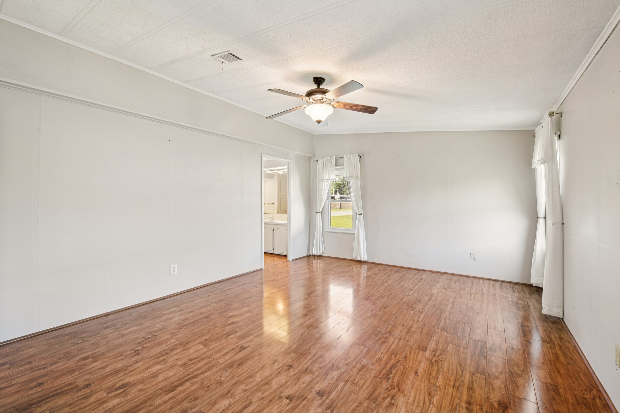 Whippoorwill Ln-S1511-025.jpg