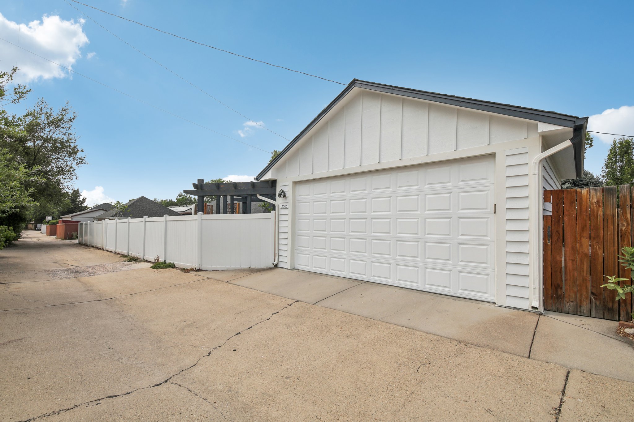E 6th Avenue Pkwy-009.jpg