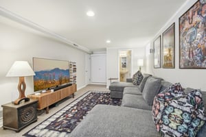 E 6th Avenue Pkwy-018.jpg