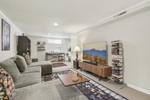 E 6th Avenue Pkwy-019.jpg