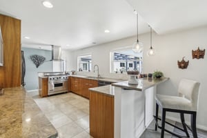 E 6th Avenue Pkwy-023.jpg