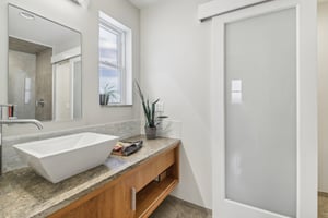 E 6th Avenue Pkwy-037.jpg