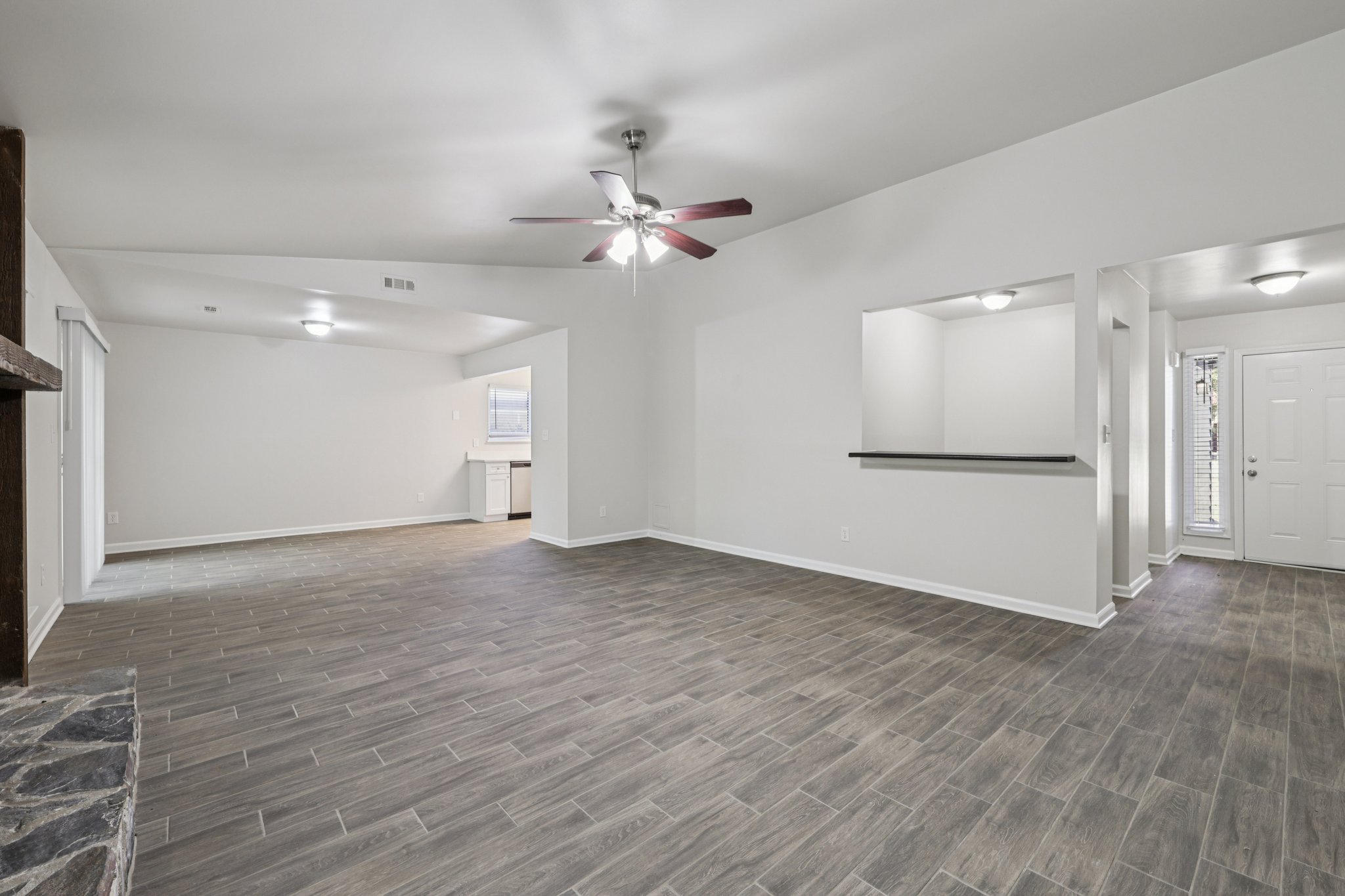 Huntsmaster Dr-S0511-008.jpg