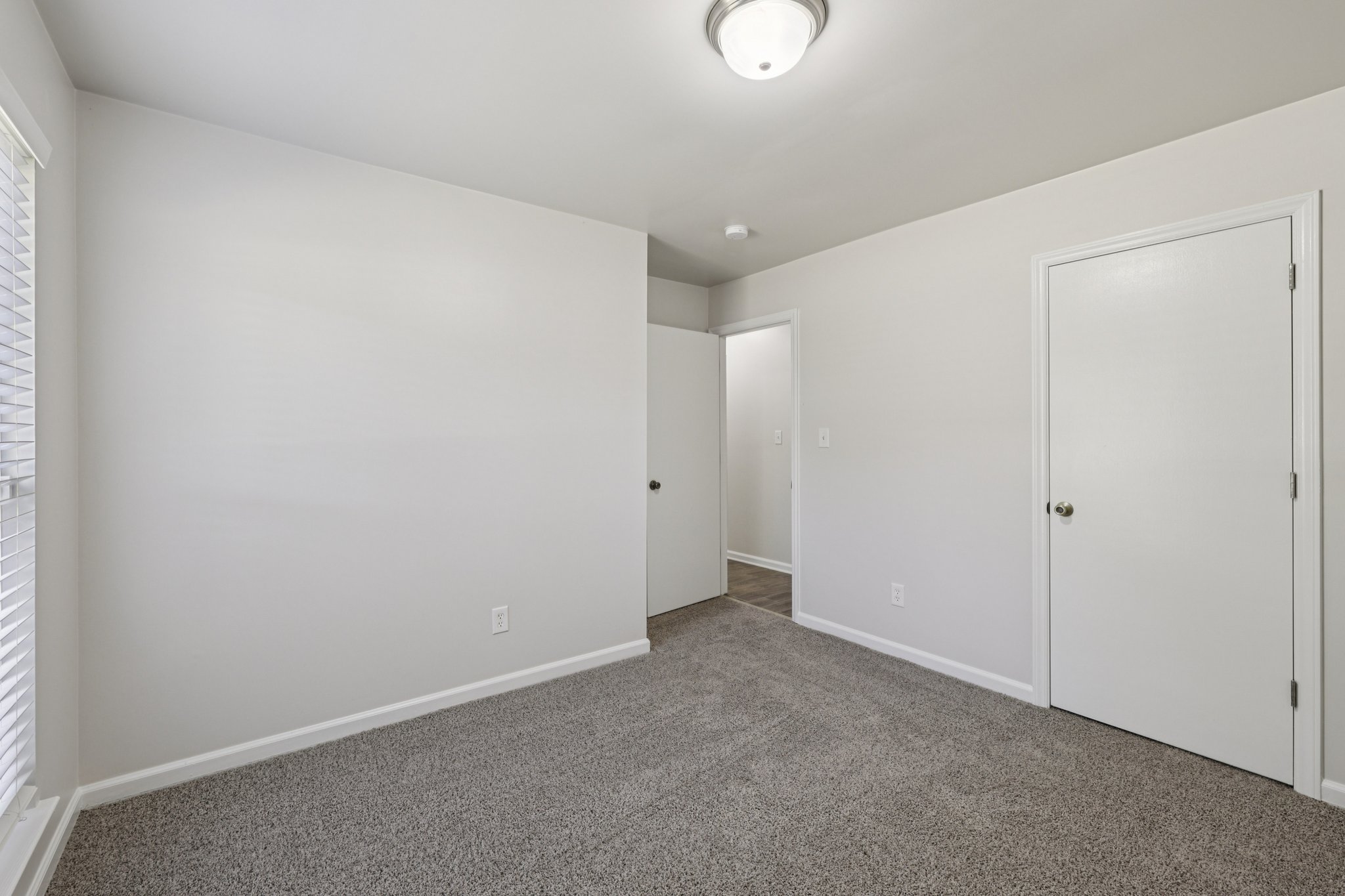 Huntsmaster Dr-S0511-023.jpg